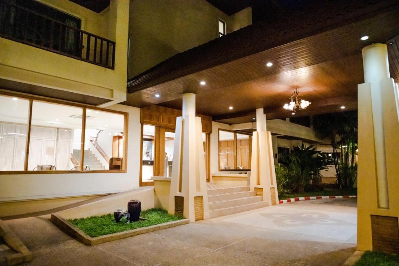 President Hotel Udonthani Ngoại thất bức ảnh